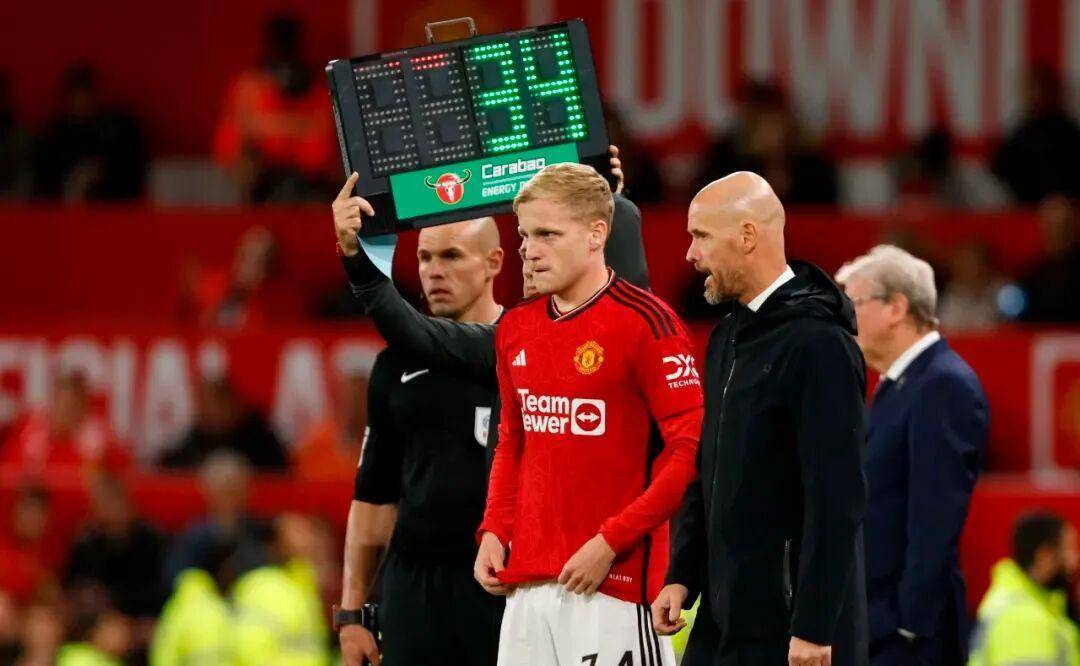 开云中国-曼联今晨遗憾出局，志在荷甲名次提升，话题不断，赛季目标并未改变的简单介绍-开云中国