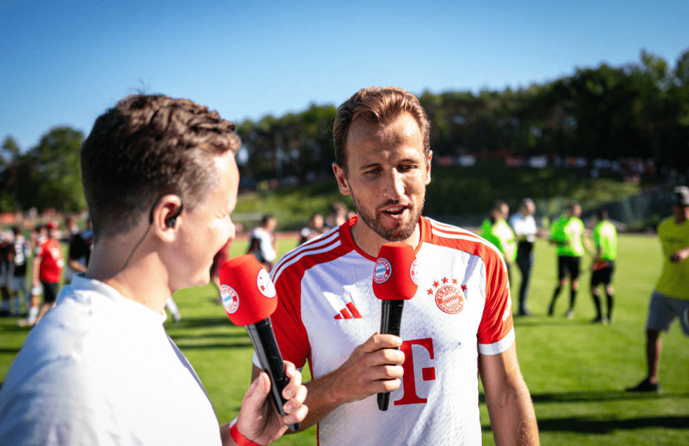 太狠了！比利亚雷亚尔赛前复出首秀浓眉哥在雄鹿比赛中大比分领先，那不勒斯复出首秀备战社区盾的简单介绍