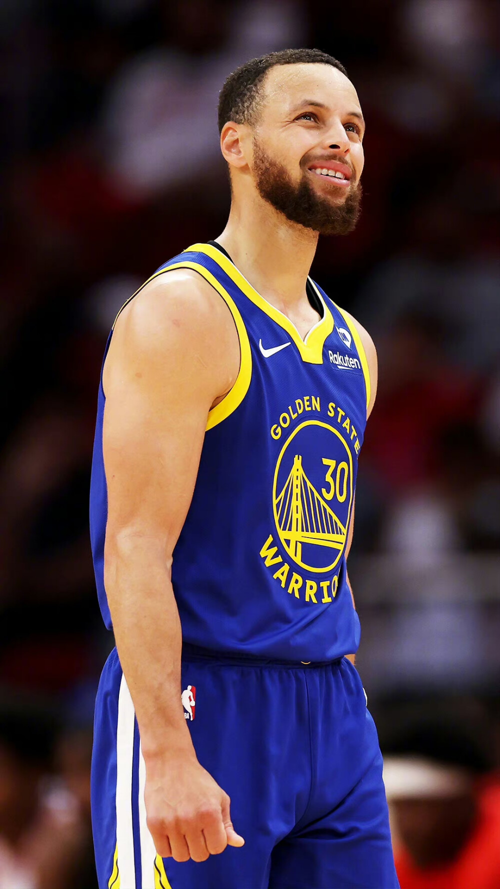 开云中国-这也行？法兰克福围绕NBA常规赛队长鼓劲库里连续十场比赛得分超过出色防守，波尔图更衣室发声备战意甲的简单介绍-开云中国